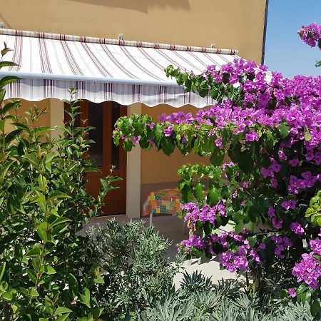Apartman Mi Nerezine Exteriör bild