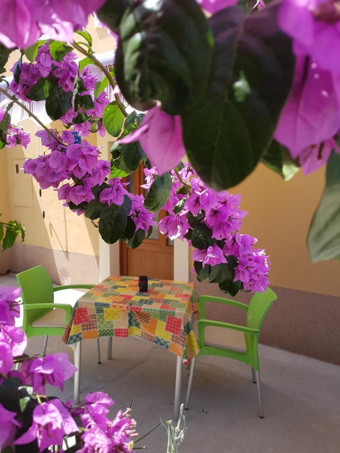 Apartman Mi Nerezine Exteriör bild